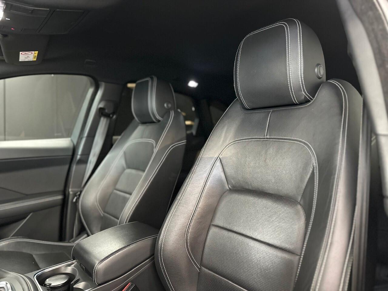 Jaguar E-Pace 2.0D 180 CV AWD aut. R-Dynamic 2018