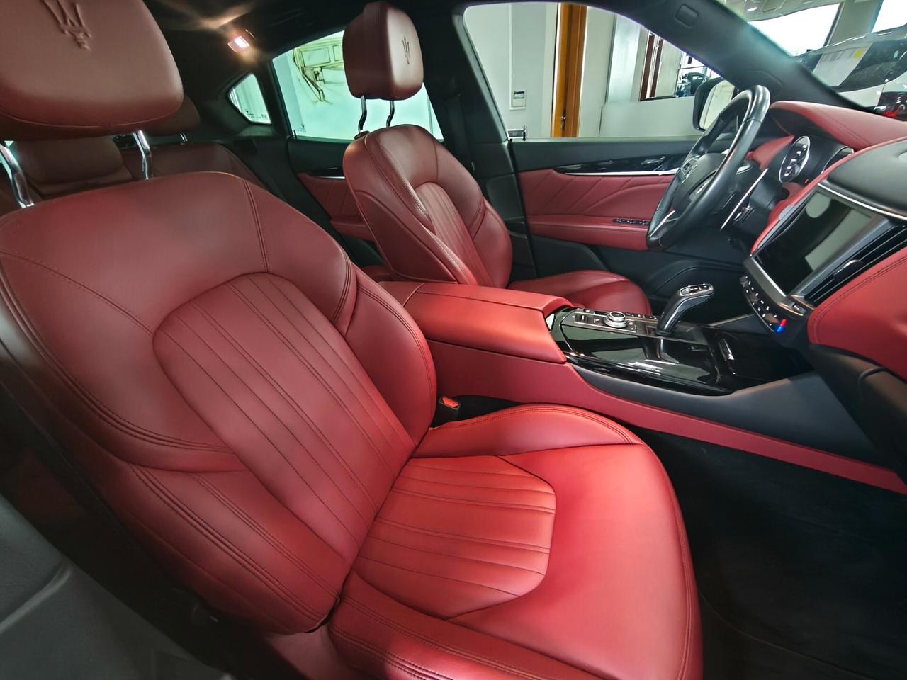 Maserati Levante MHEV 330 CV AWD GT Ultima