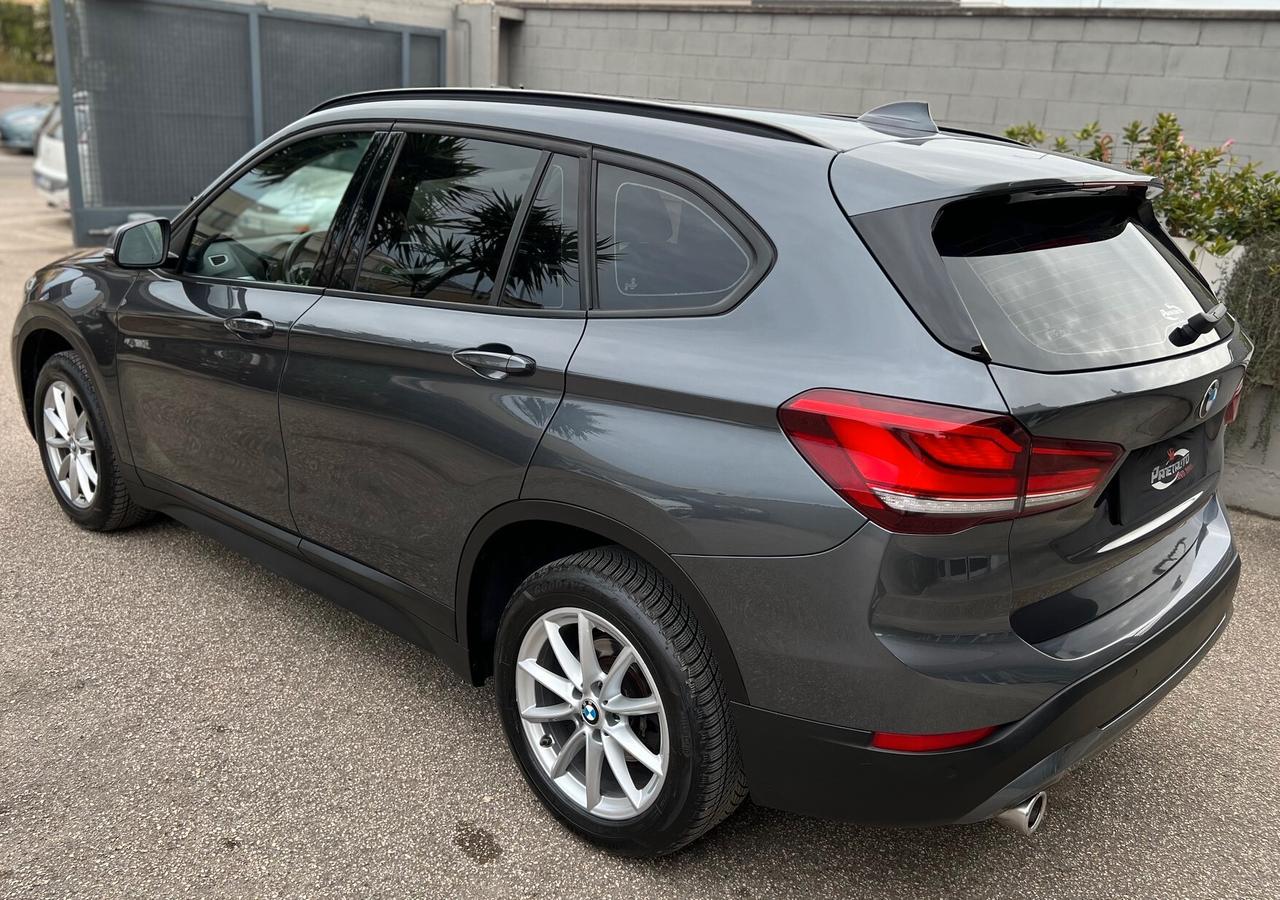 Bmw X1 sdrive16d Business Advantage LED/NAVI/PDC PERFETTA