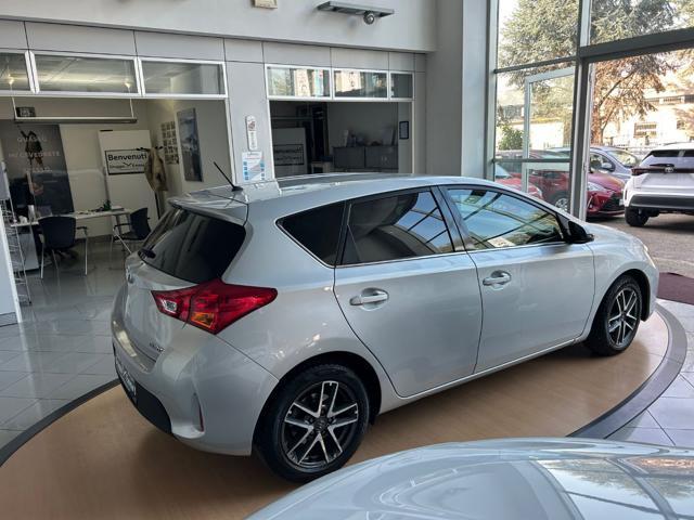 TOYOTA Auris 1.4 D-4D Active