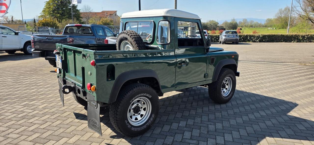 LAND ROVER DEFENDER 90 TD5 PICK UP