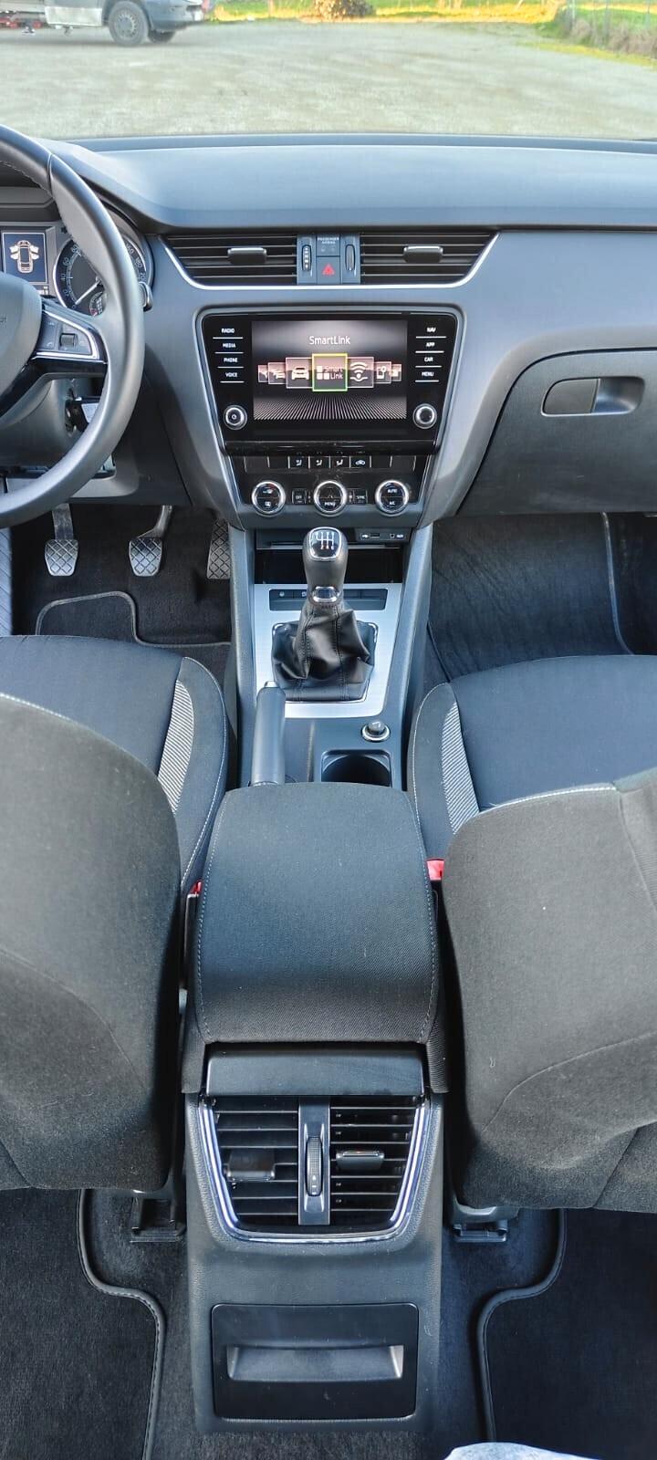 SKODA OCTAVIA 1.0 BENZINA,ANNO 2017