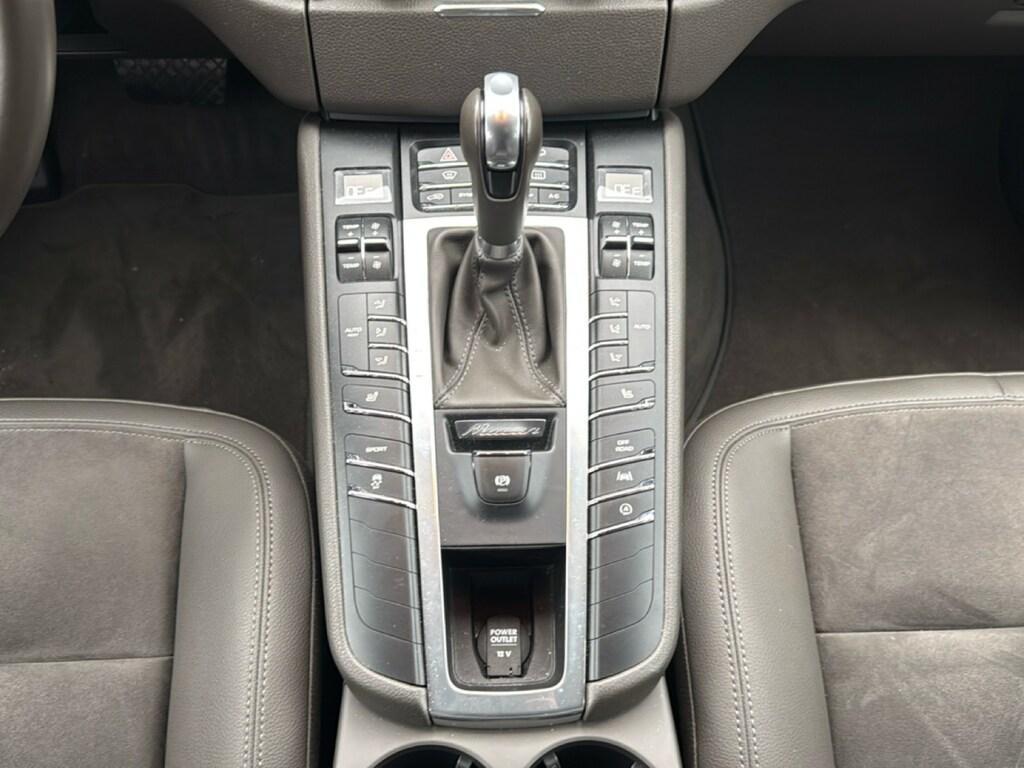 Porsche Macan 2.0 PDK