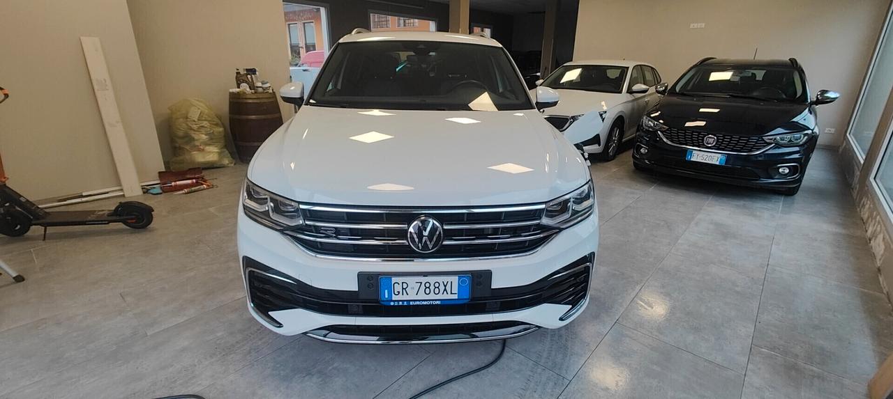 Volkswagen Tiguan 1.4 TSI eHYBRID DSG R-Line