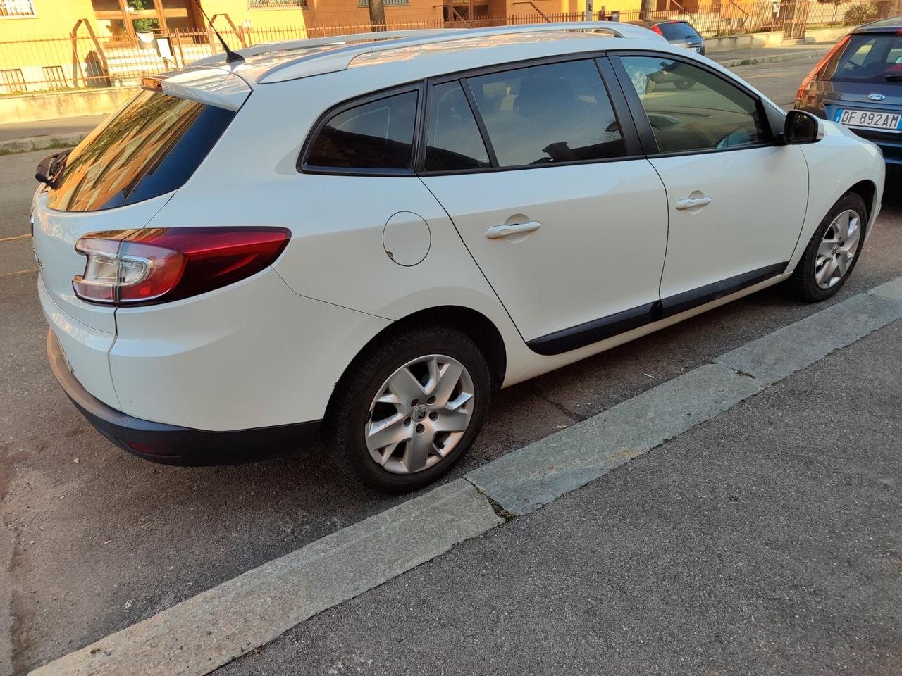 Renault Megane Mégane 1.5 dCi 110CV EDC SporTour Wave