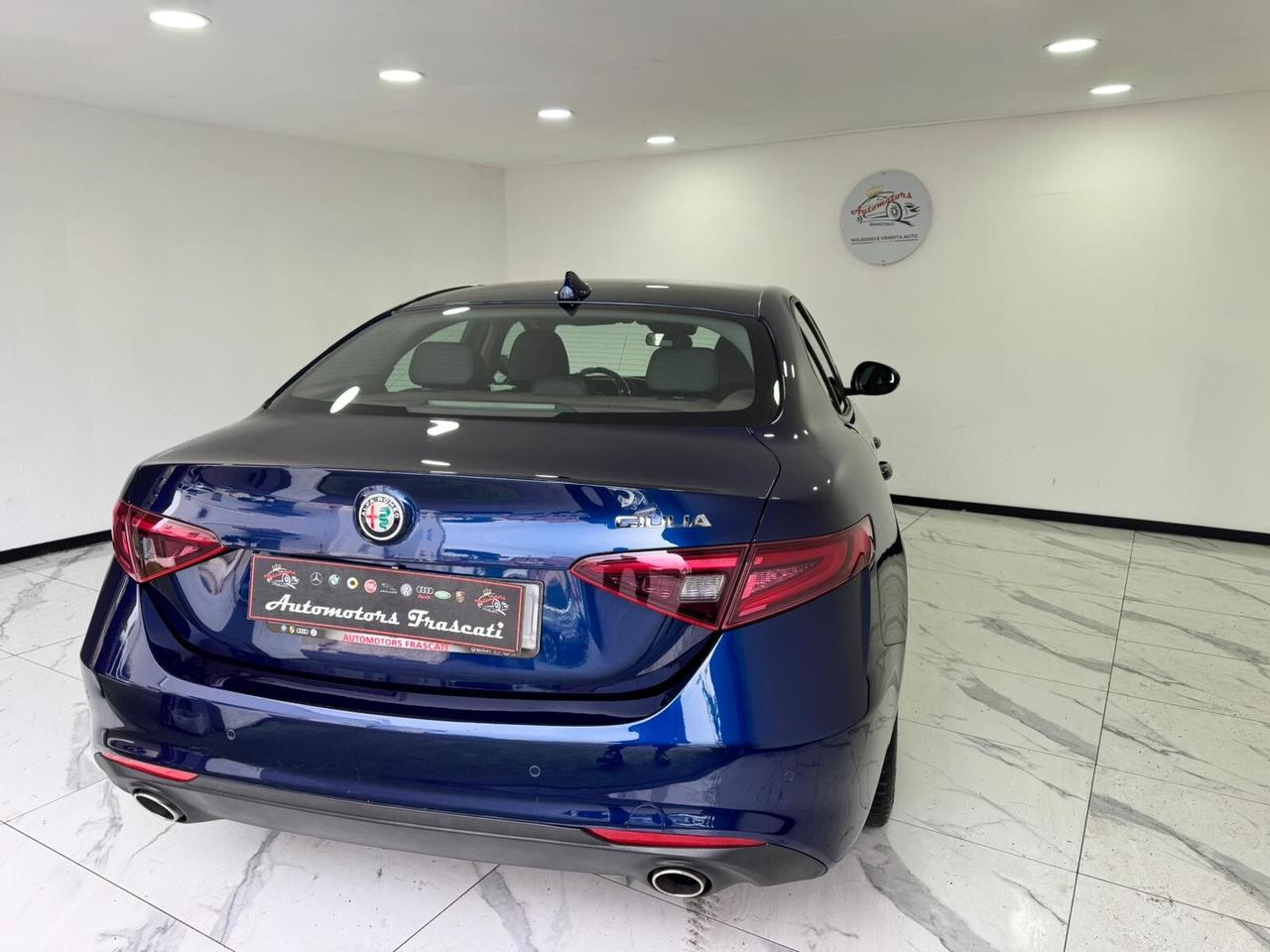 Alfa Romeo Giulia 2.2 Business Sport edition-180cv -AUTOM-GARANTITA-2018