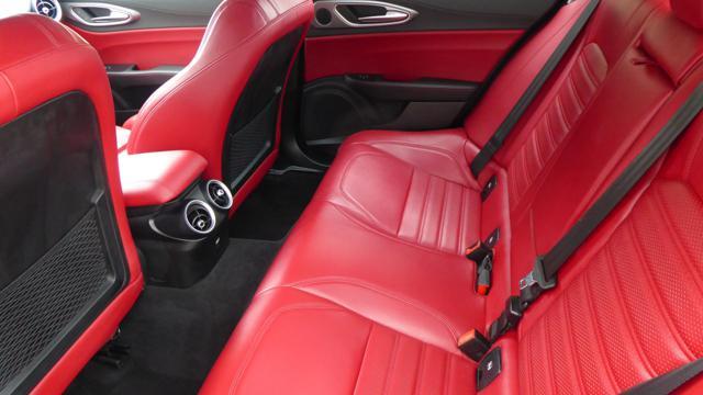 ALFA ROMEO Giulia 2.2 Turbodiesel 210 CV AT8 AWD Q4 Veloce