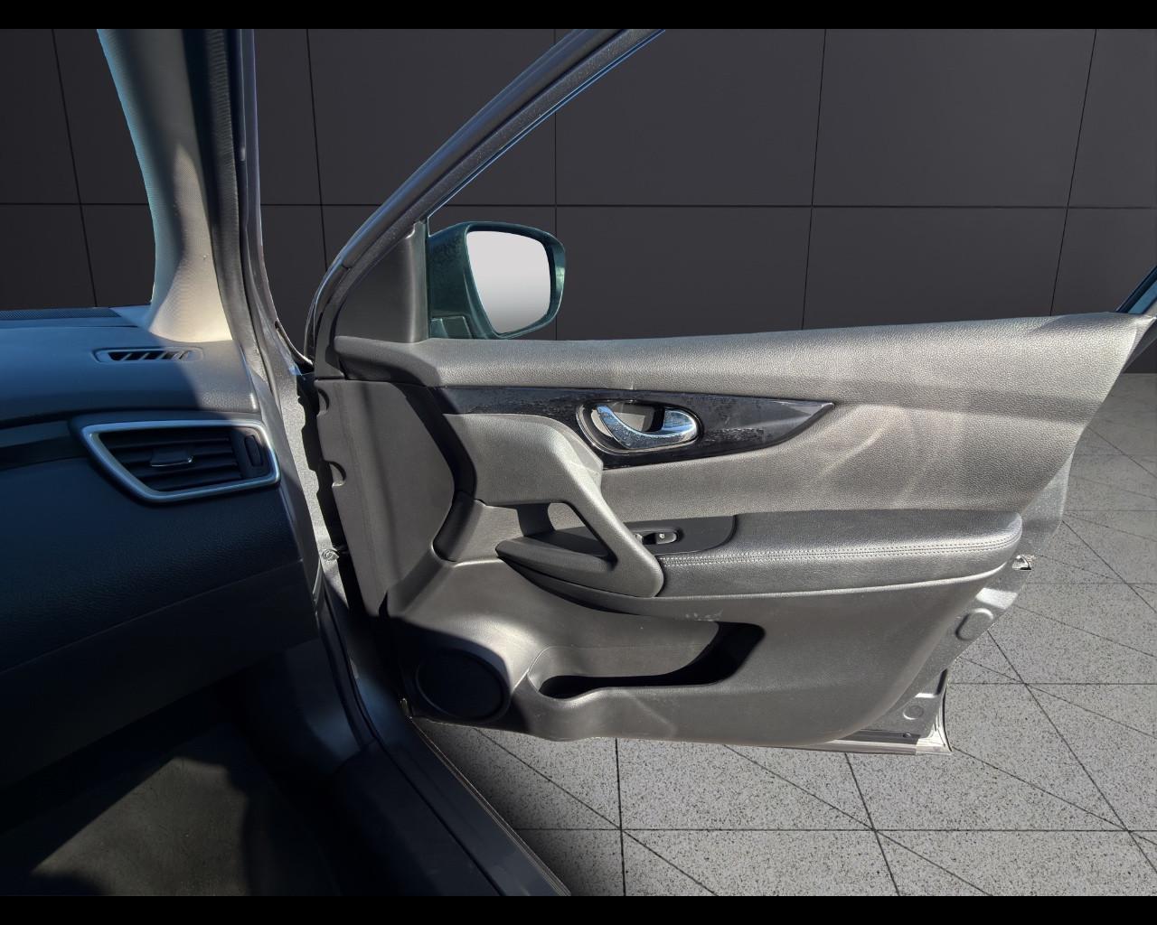 NISSAN Qashqai 1.5 dCi 115 CV N-Connecta CON TETTO!