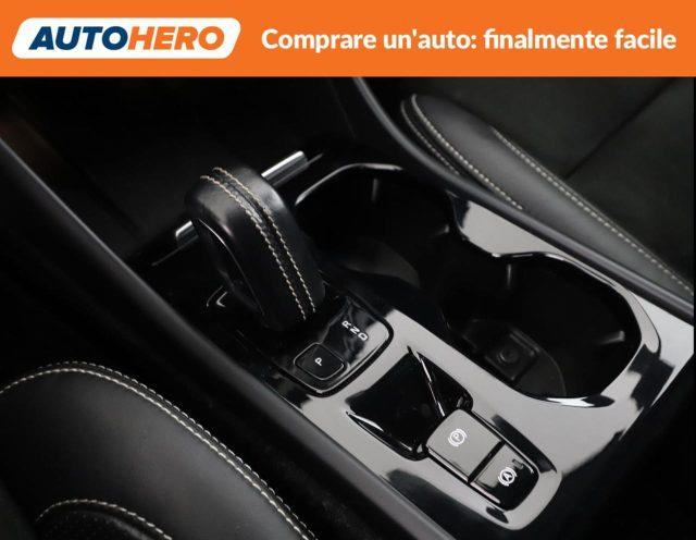 VOLVO XC40 D4 AWD Geartronic R-design