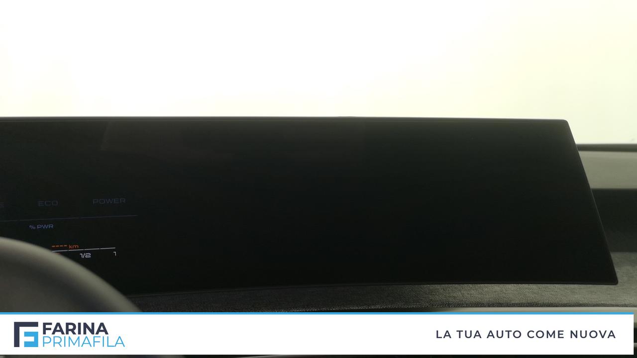 PEUGEOT Nuovo 5008 Hybrid 136 e-DCS6 ALLURE