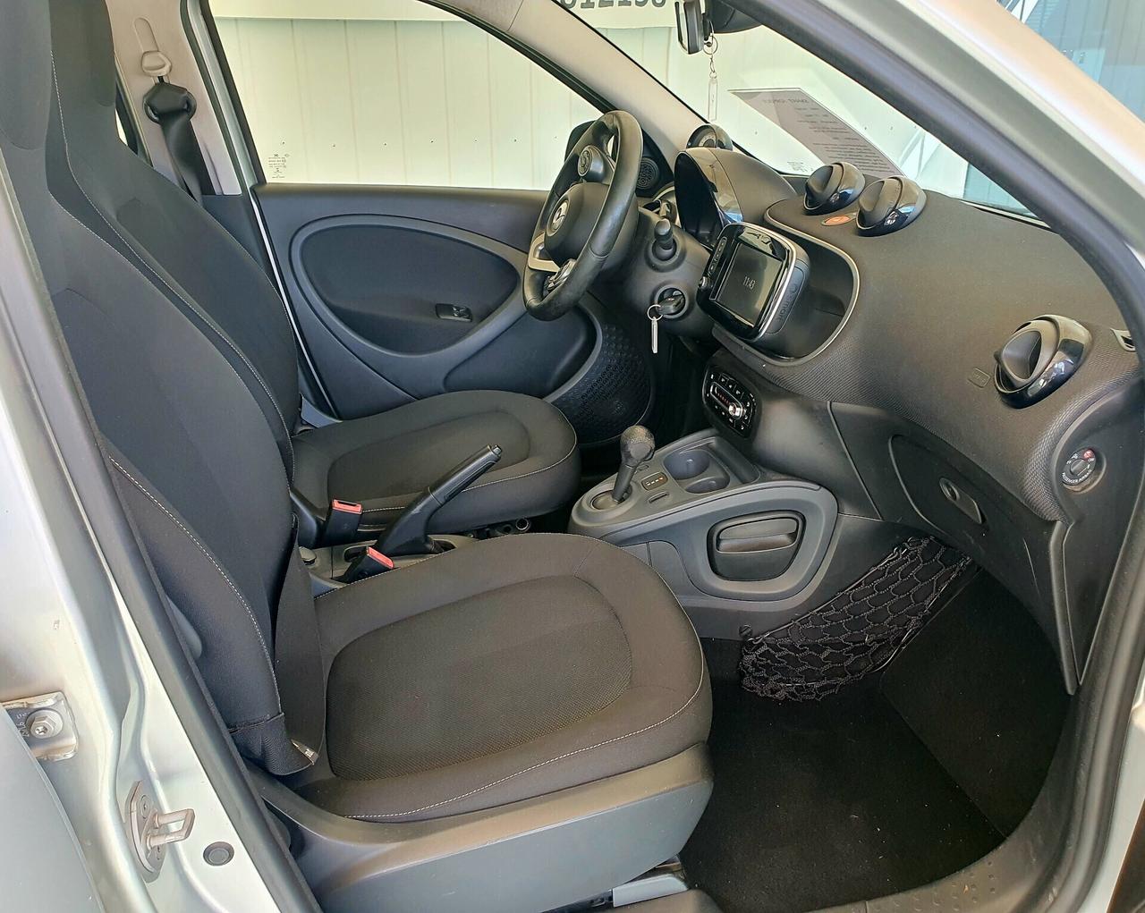 Smart ForFour 70 1.0 BENZ. - 2017 - KM. 137.000