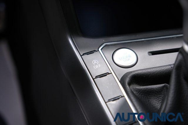VOLKSWAGEN Polo 1.0 TSI DSG R-LINE AUTOMATICA NEOPATENTATI