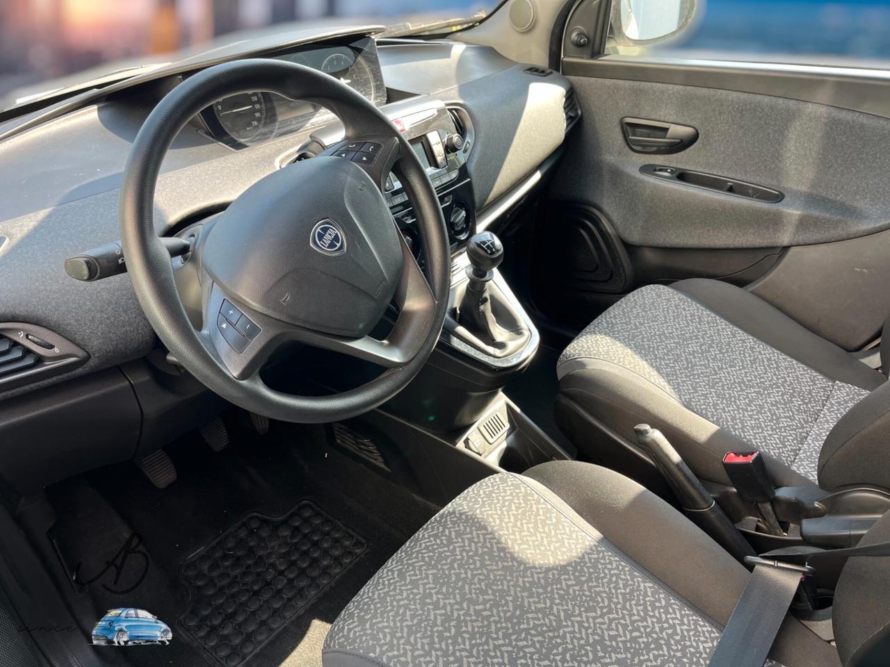 Lancia Ypsilon 1.2 69 CV 5 porte GPL Ecochic Elefantino Blu