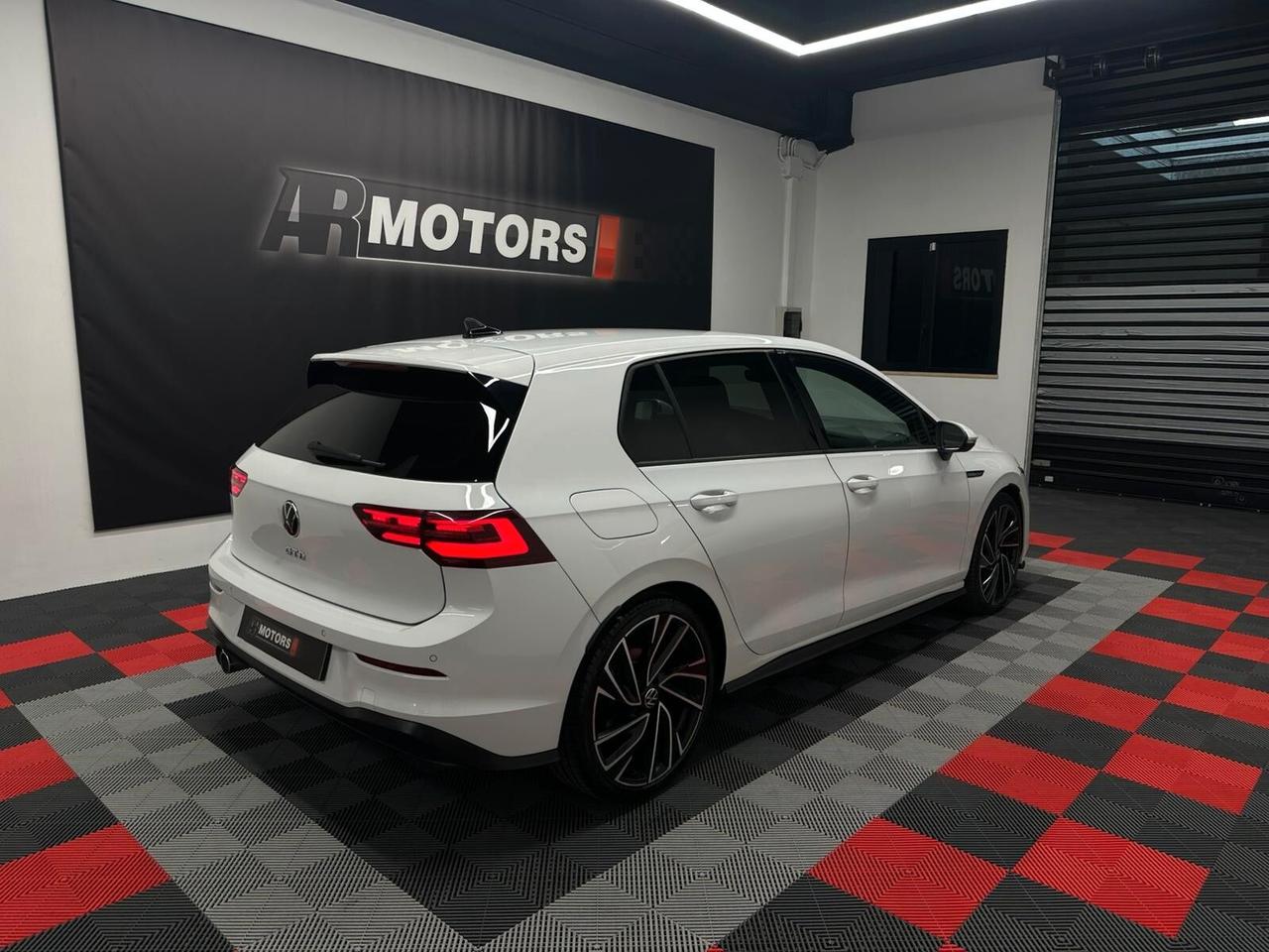 Volkswagen Golf 2.0 GTD DSG