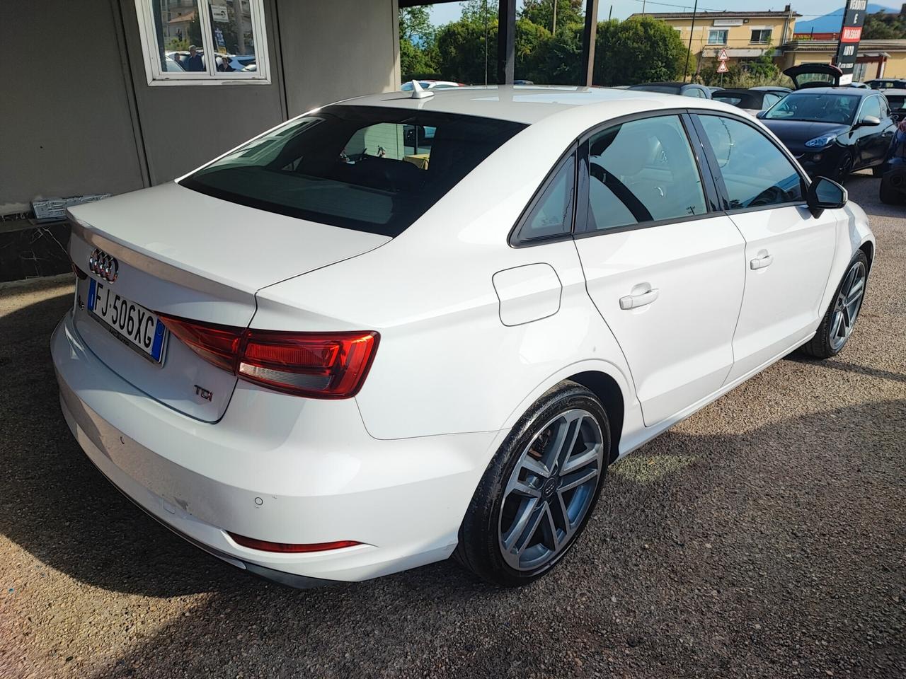 Audi A3 Sedan 1.6 TDI S tronic Sport