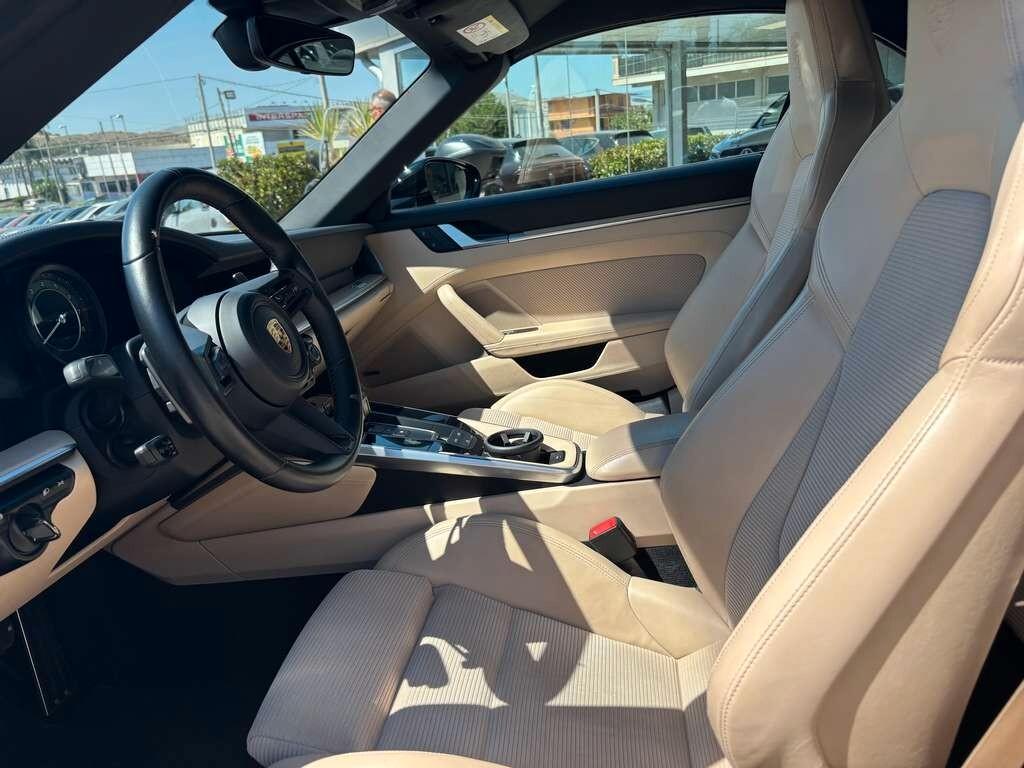 Porsche 911 Turbo Cabriolet 2024 / KM 23.000 IVA ESPOSTA Tua a solo 2.159 Euro al mese