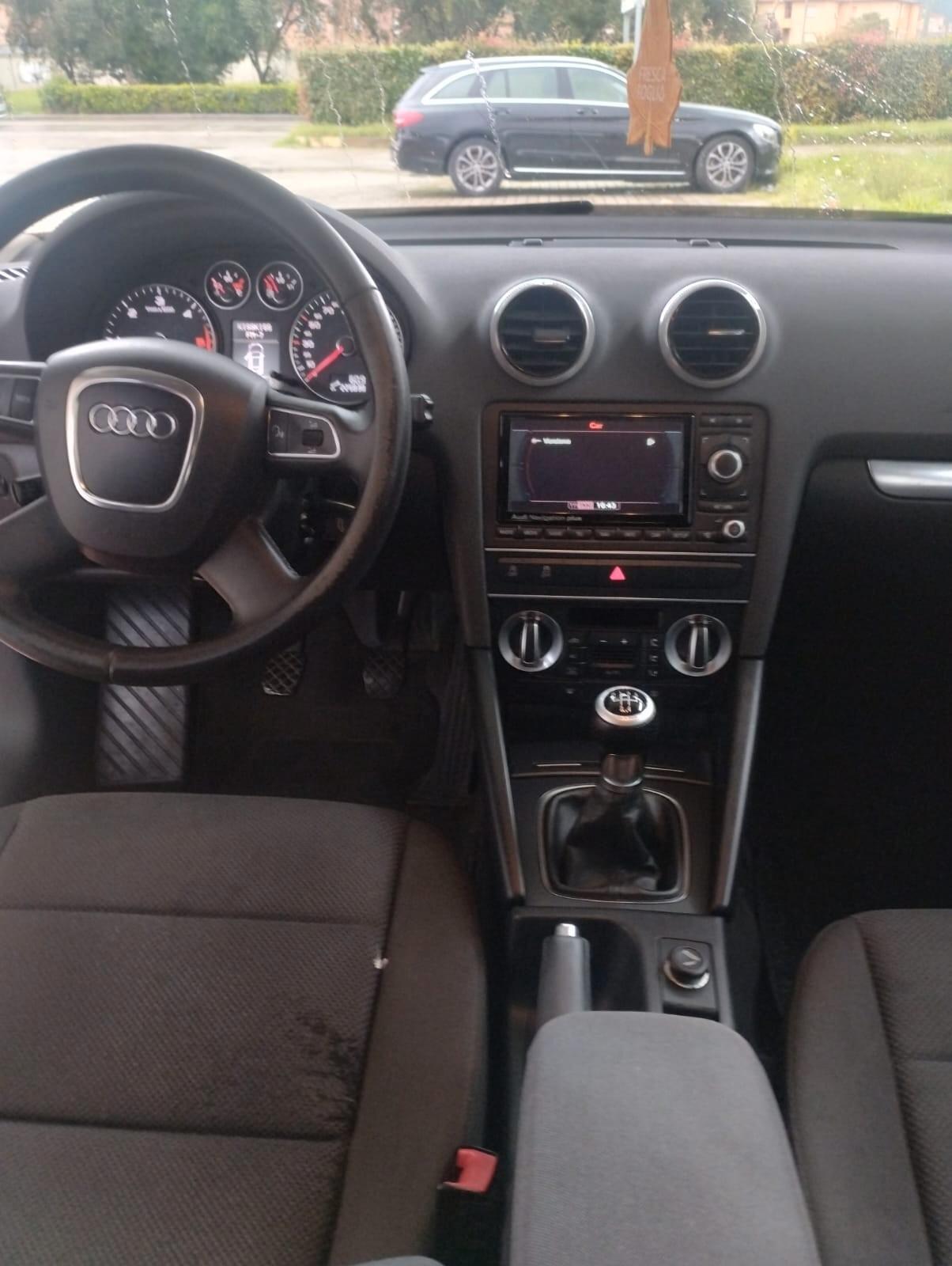 Audi A3 SPB 1.6 TDI 105 CV CR Ambition