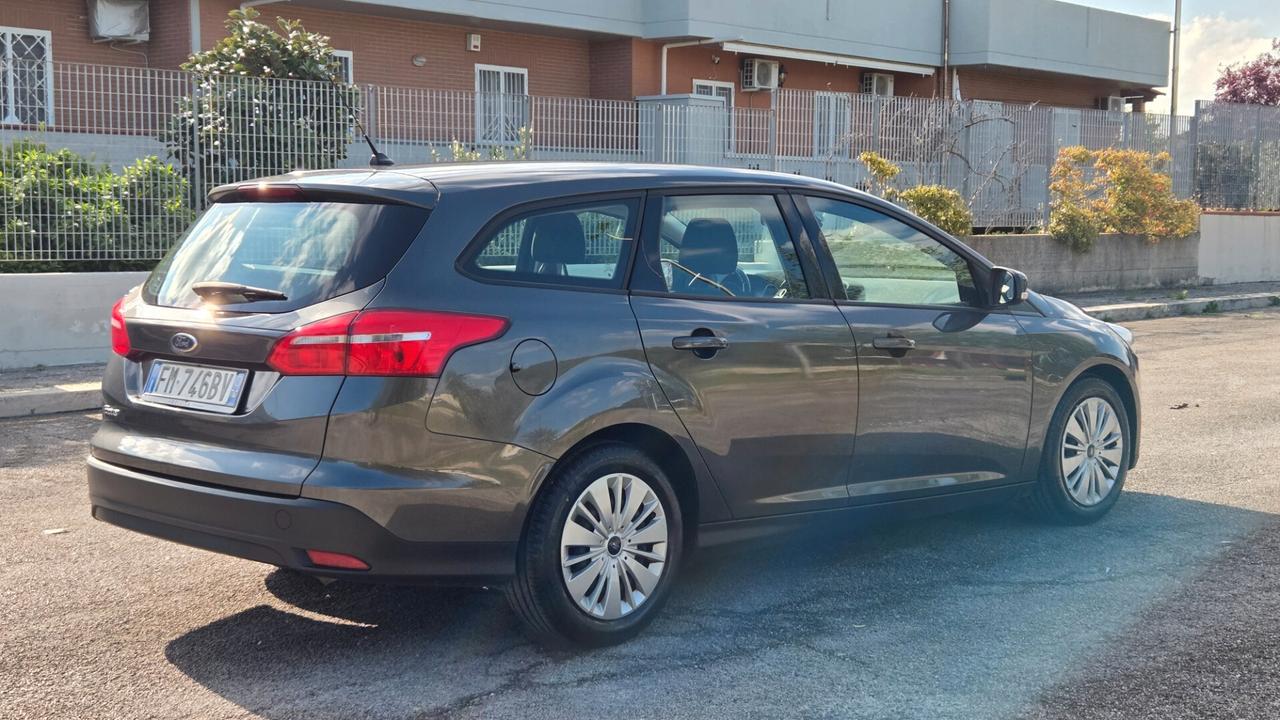 Ford Focus 1.6 120 CV GPL SW Titanium uni pro