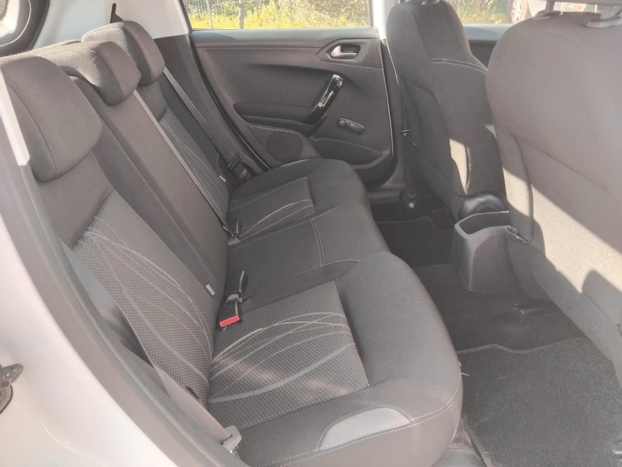 PEUGEOT 208 1.2 ACTIVE 12 MESI DI GARANZIA