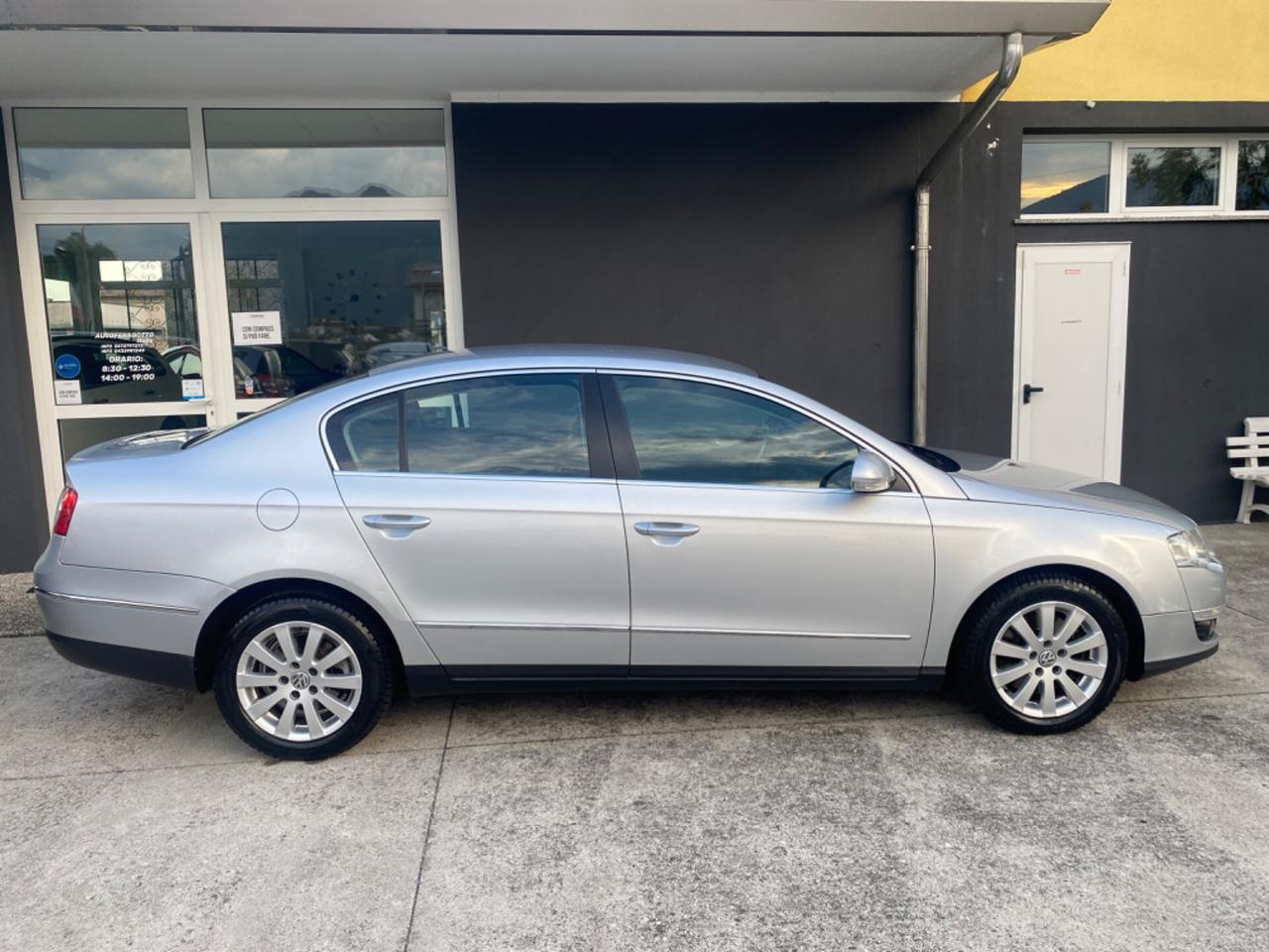 Volkswagen Passat 2.0 TDI Berlina " LEGGI