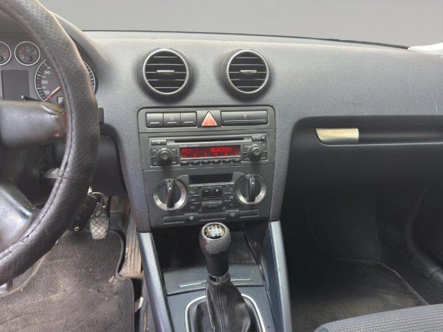 AUDI A3 1.6 16V FSI Attraction
