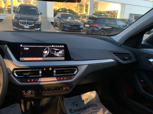 BMW 118 i 5p. Business Advantage