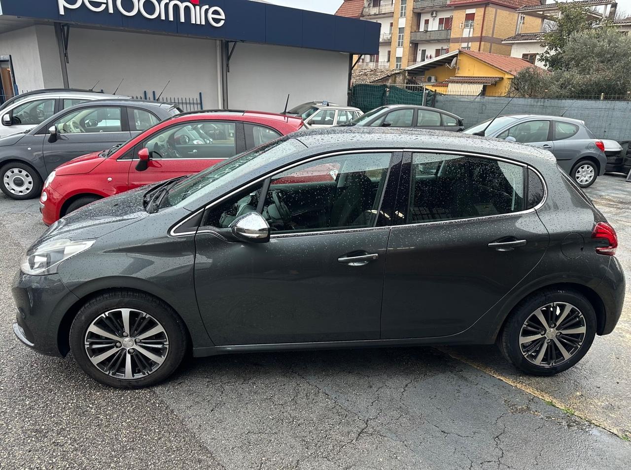 Peugeot 208 PureTech 82 5 porte Allure 1.2 benz unico proprietario