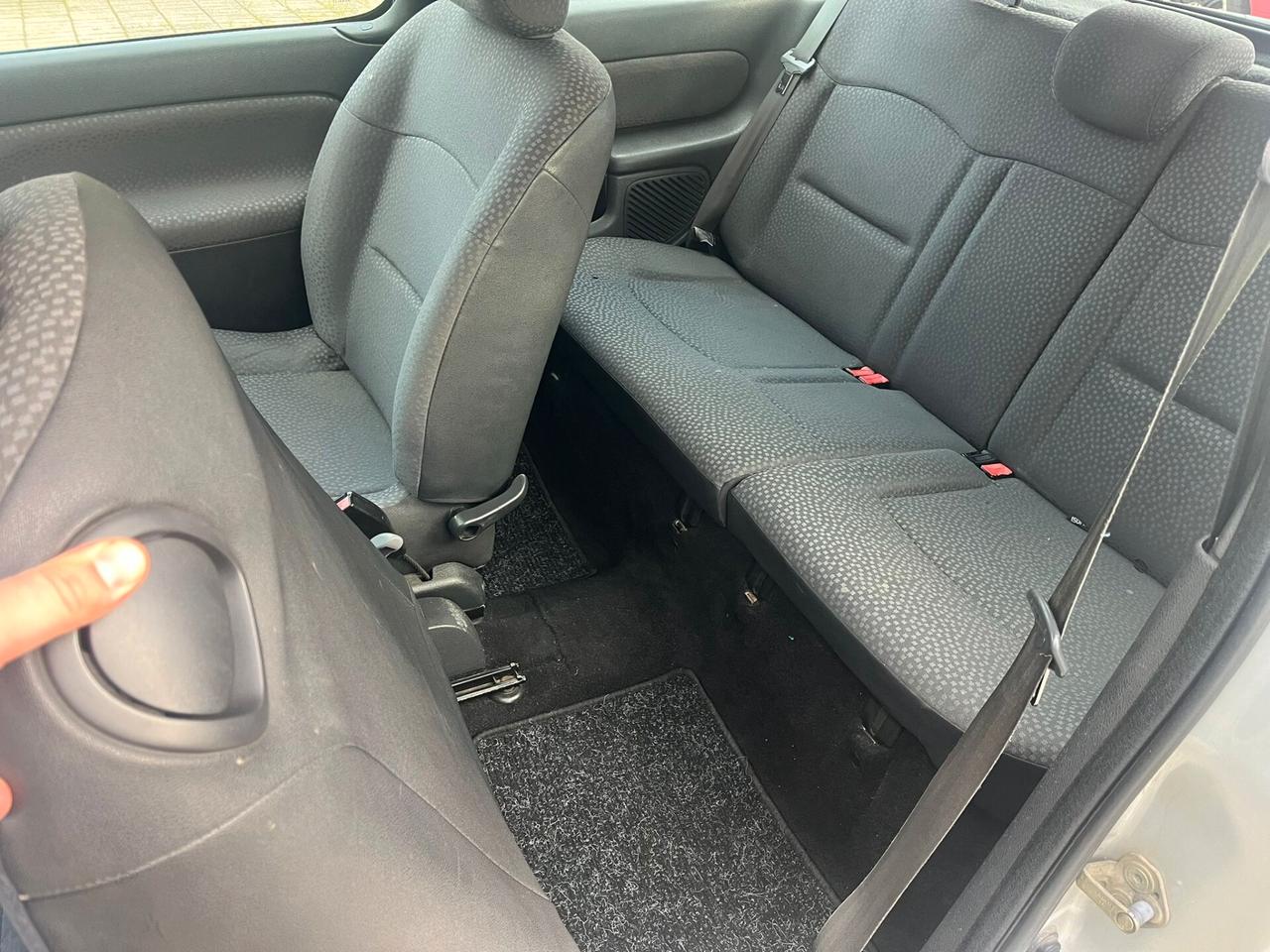 Renault Clio Storia 1.2 3 porte Confort