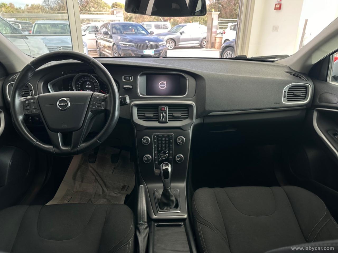 VOLVO V40 D2 Business