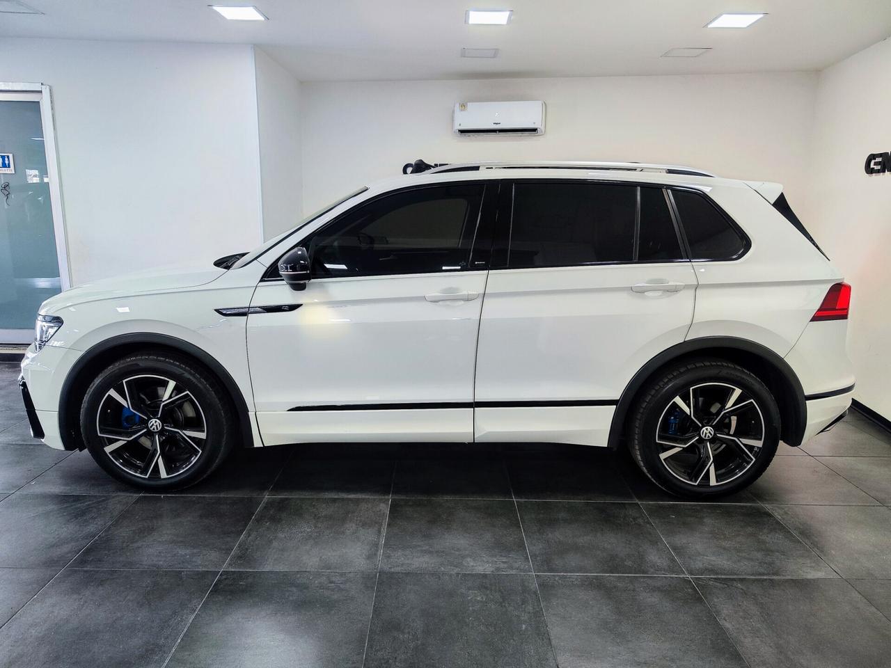 Volkswagen Tiguan 2.0 TDI DSG 4MOTION R-Line 190cv Tetto
