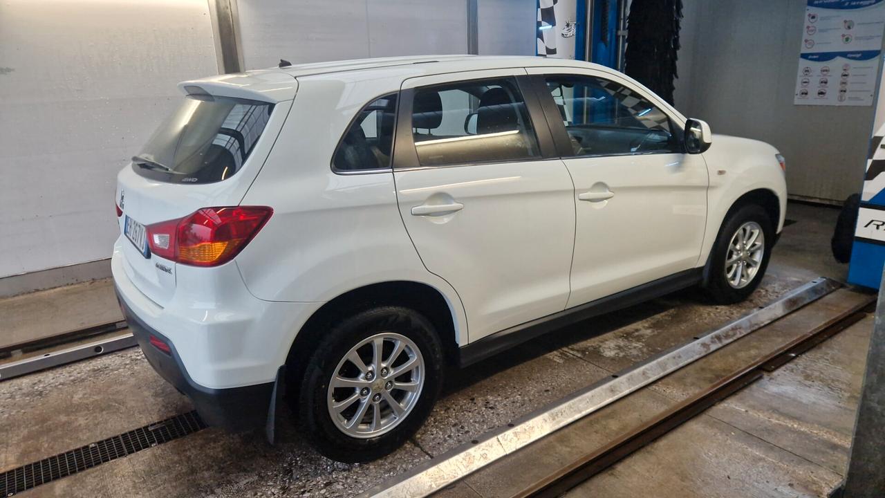 Mitsubishi ASX 1.8 DI-D 150CV 4WD perfetta e garantita