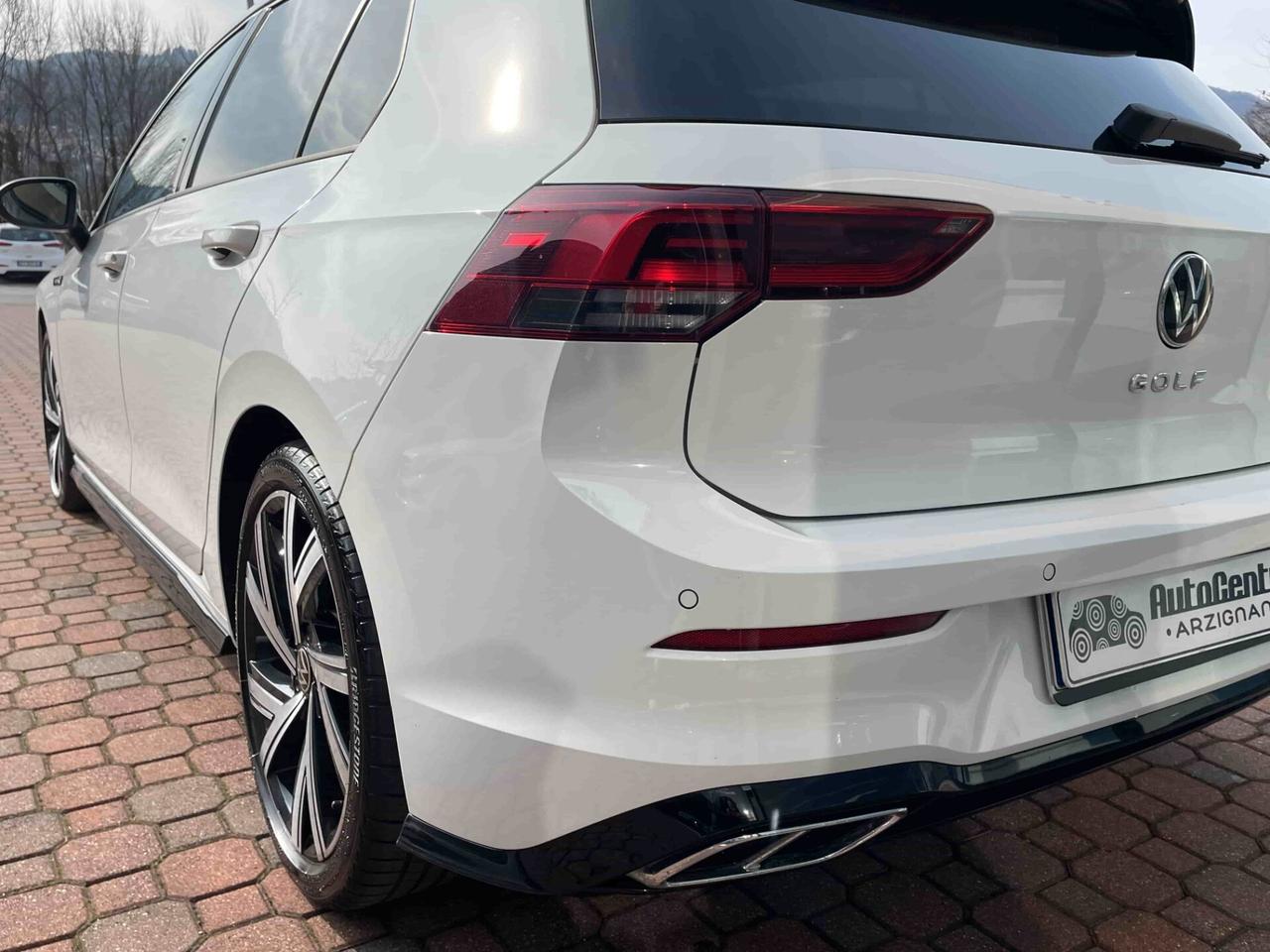 Volkswagen Golf 1.5 eTSI 130 CV EVO ACT DSG R-Line