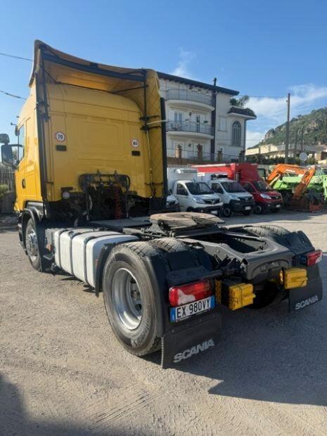 Trattore stradale Scania R490