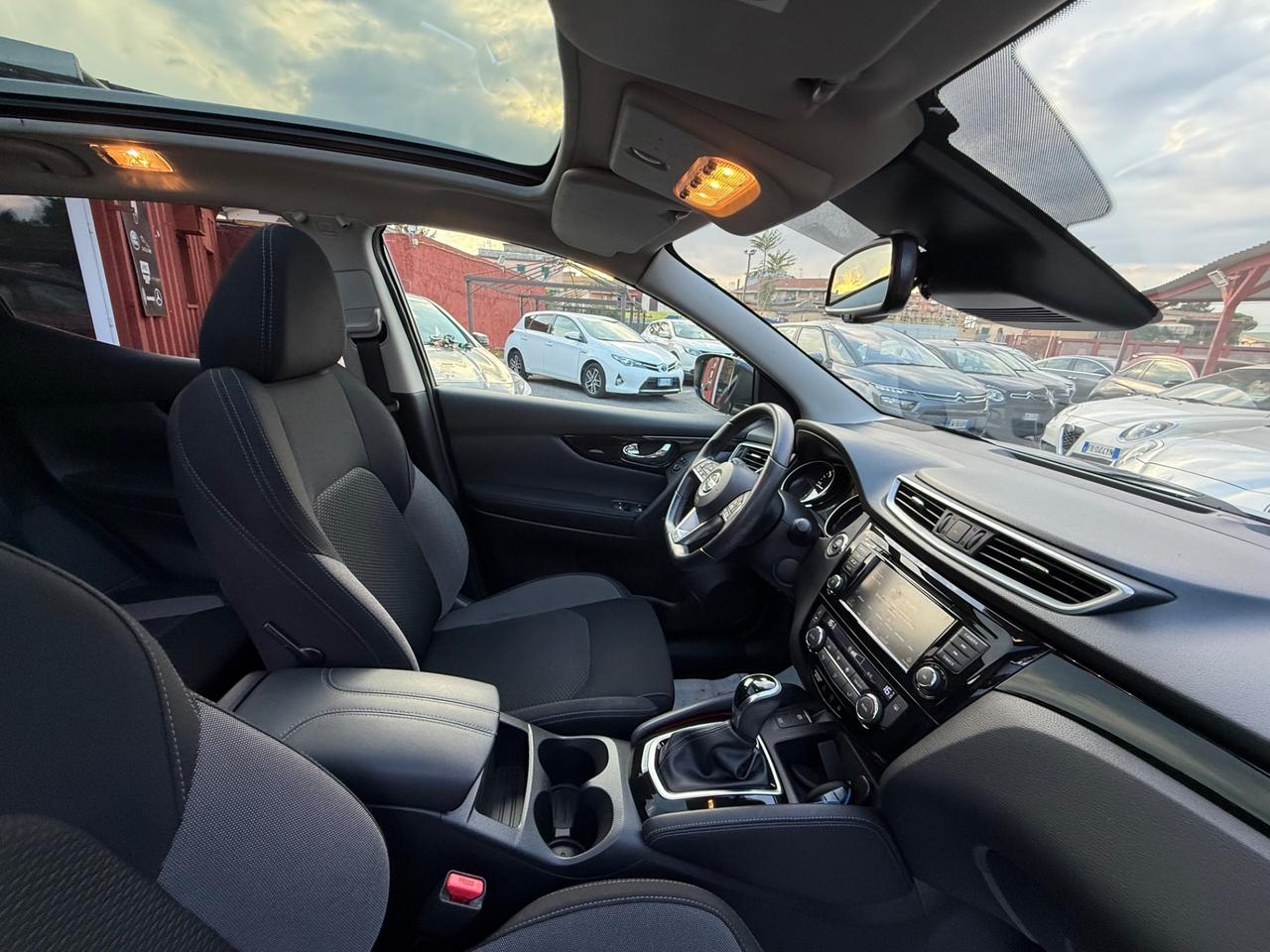 Qasqhqai 1.5 dci-unipro-( 69 mila km ) -unipro-rate