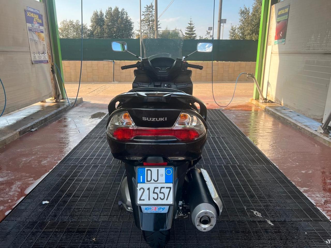 Suzuki Burgman 400