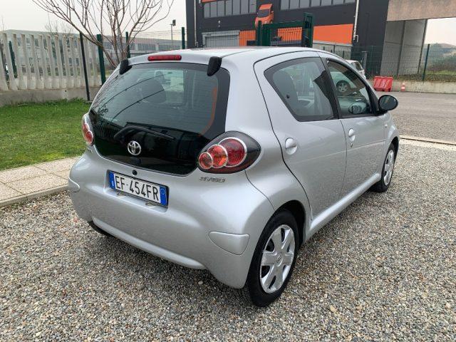 TOYOTA Aygo 1.0 12V VVT-i 5 porte Sol