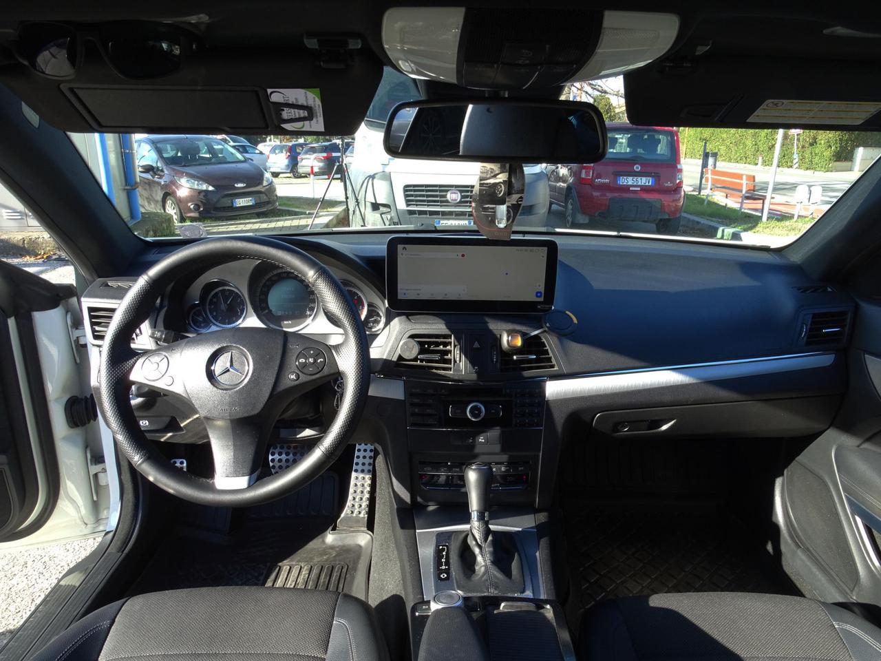 Mercedes-Benz E 220 CDI Coupé BlueEFFICIENCY Avantgarde