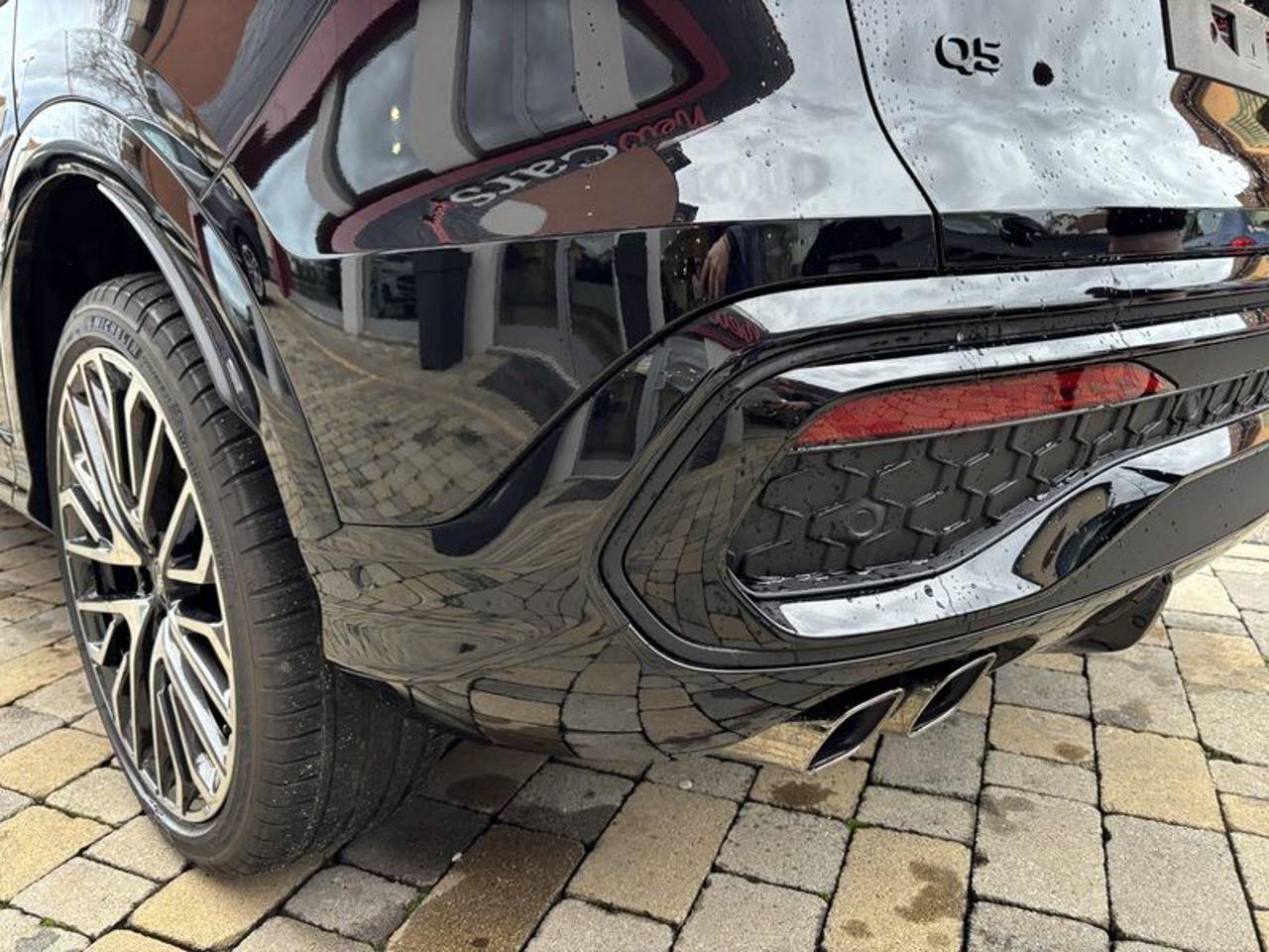 Audi Q5 SPB 40 TDI 204 CV quattro S tronic Identity Black