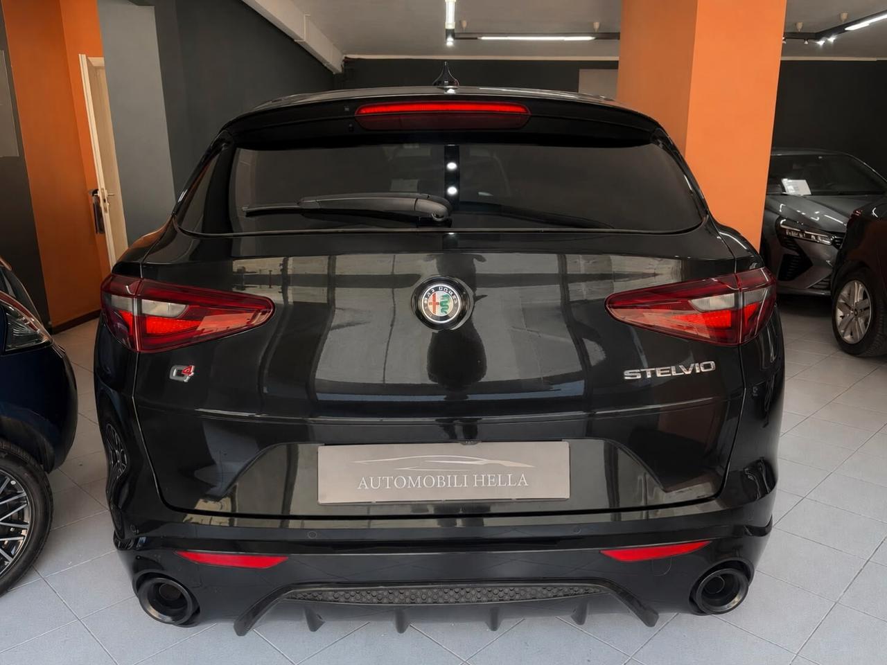 Alfa Romeo Stelvio Veloce Nero vulcano Total black