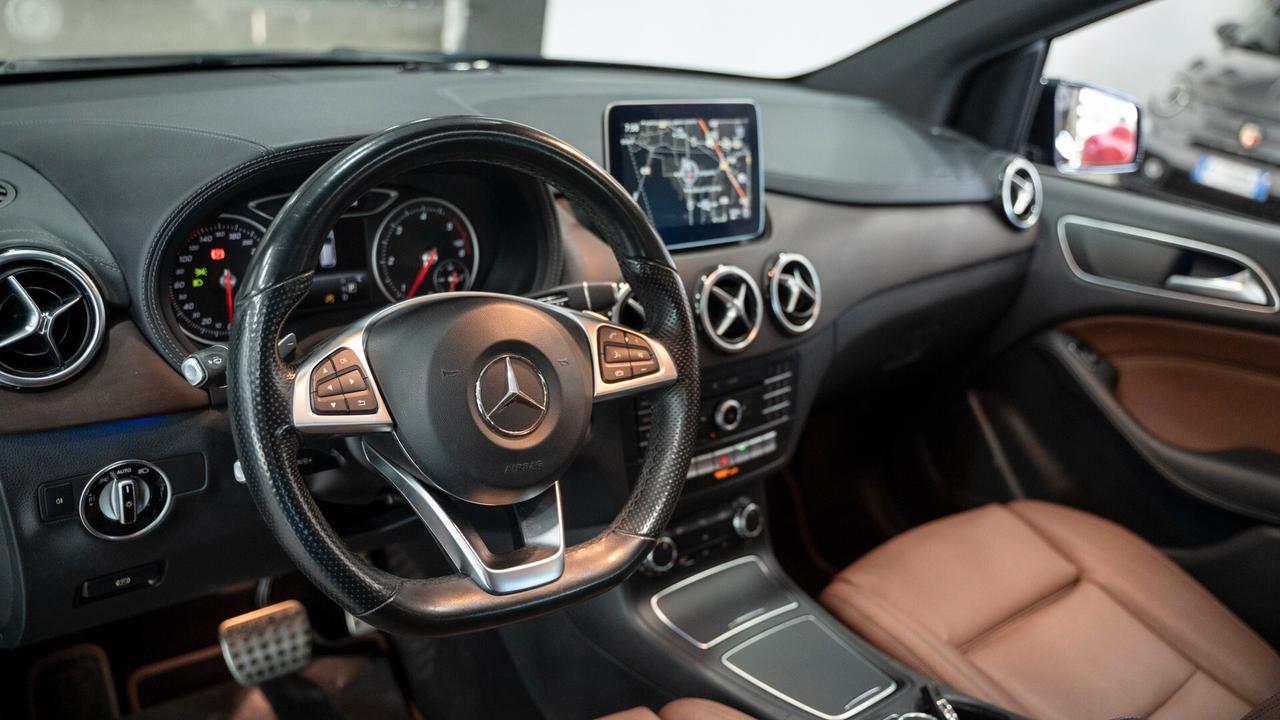 Mercedes-benz B 200 D PREMIUM PLUS AMG TETTO PACK LUCI PELLE XENO NAVI