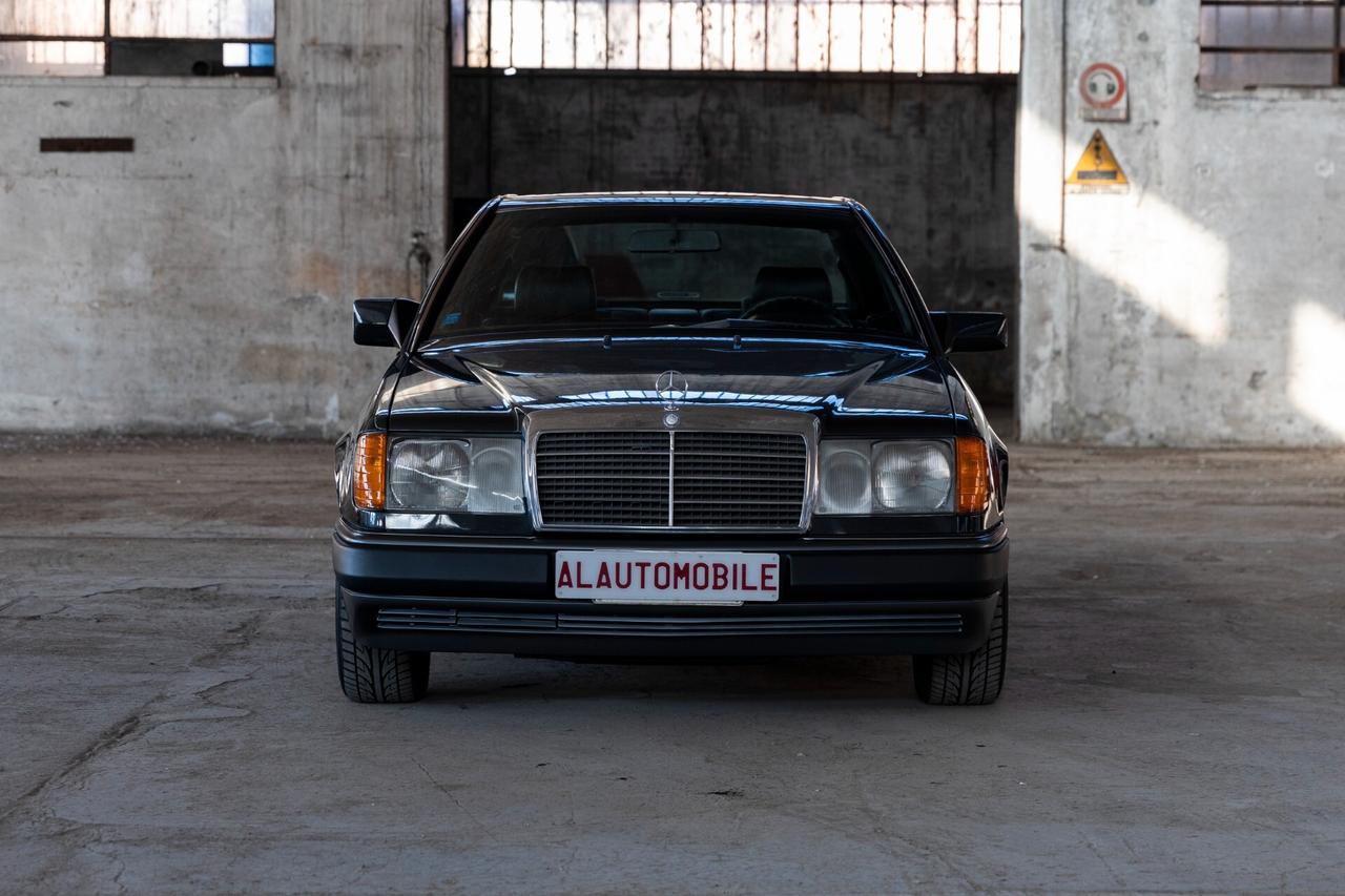 Mercedes-benz 300 CE cat Coupé