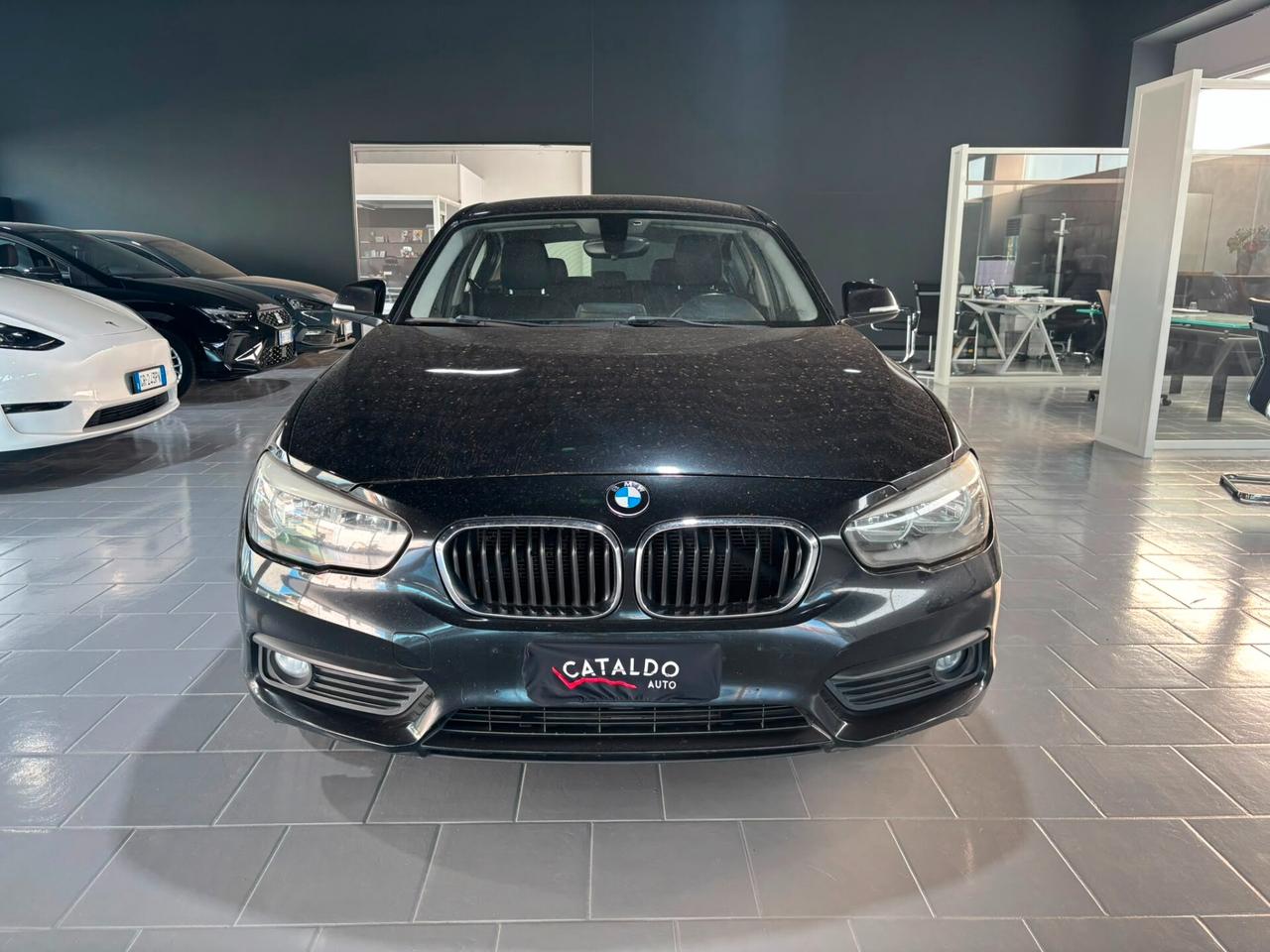Bmw 116 116d 5p. Urban