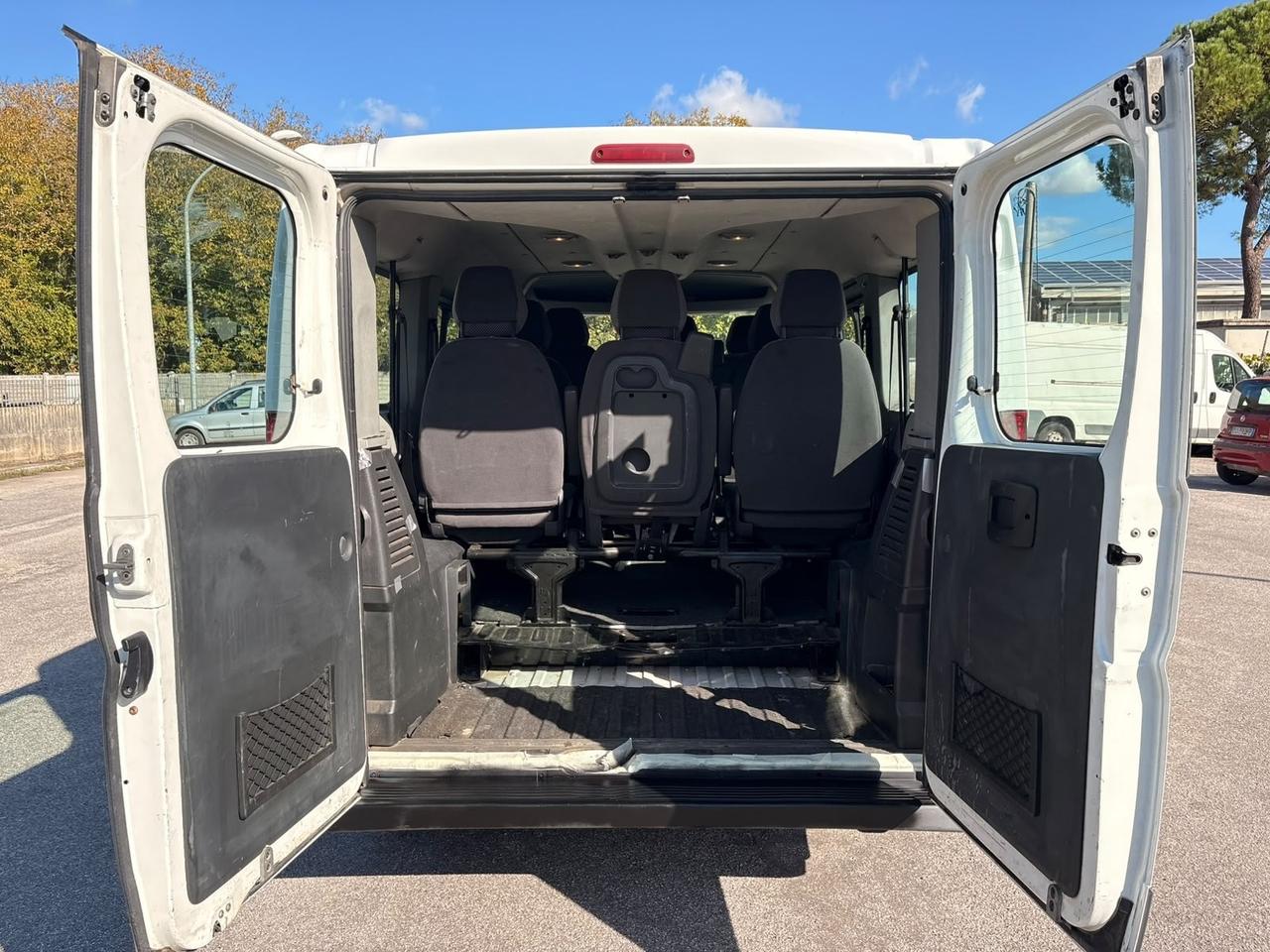 Fiat Ducato 30 2.3 MJT PC-TN Panorama 9 POSTI