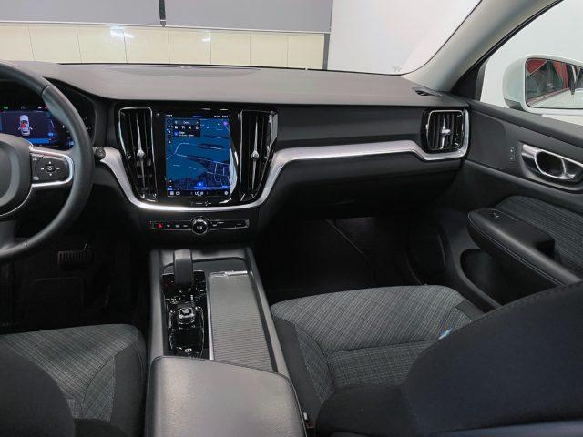 VOLVO V60 2.0 B4 CORE AUTO