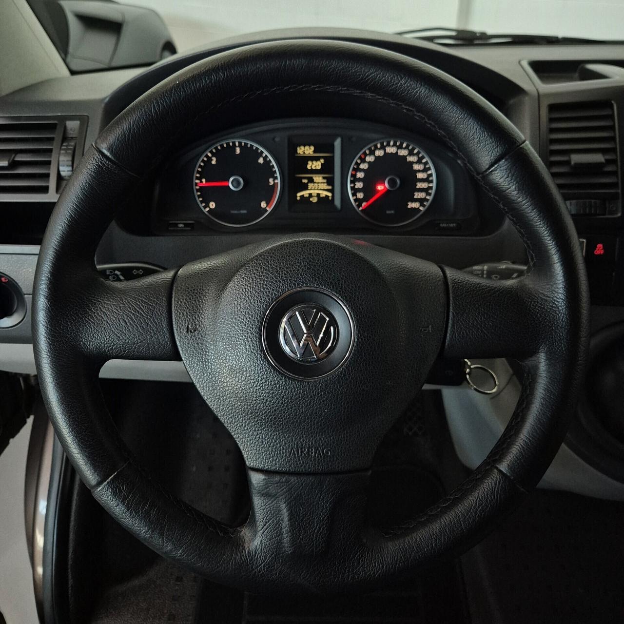 Volkswagen T5 Caravelle 2.0d 140cv 5P CarPlay Navi Ganciotraino Subwoofer