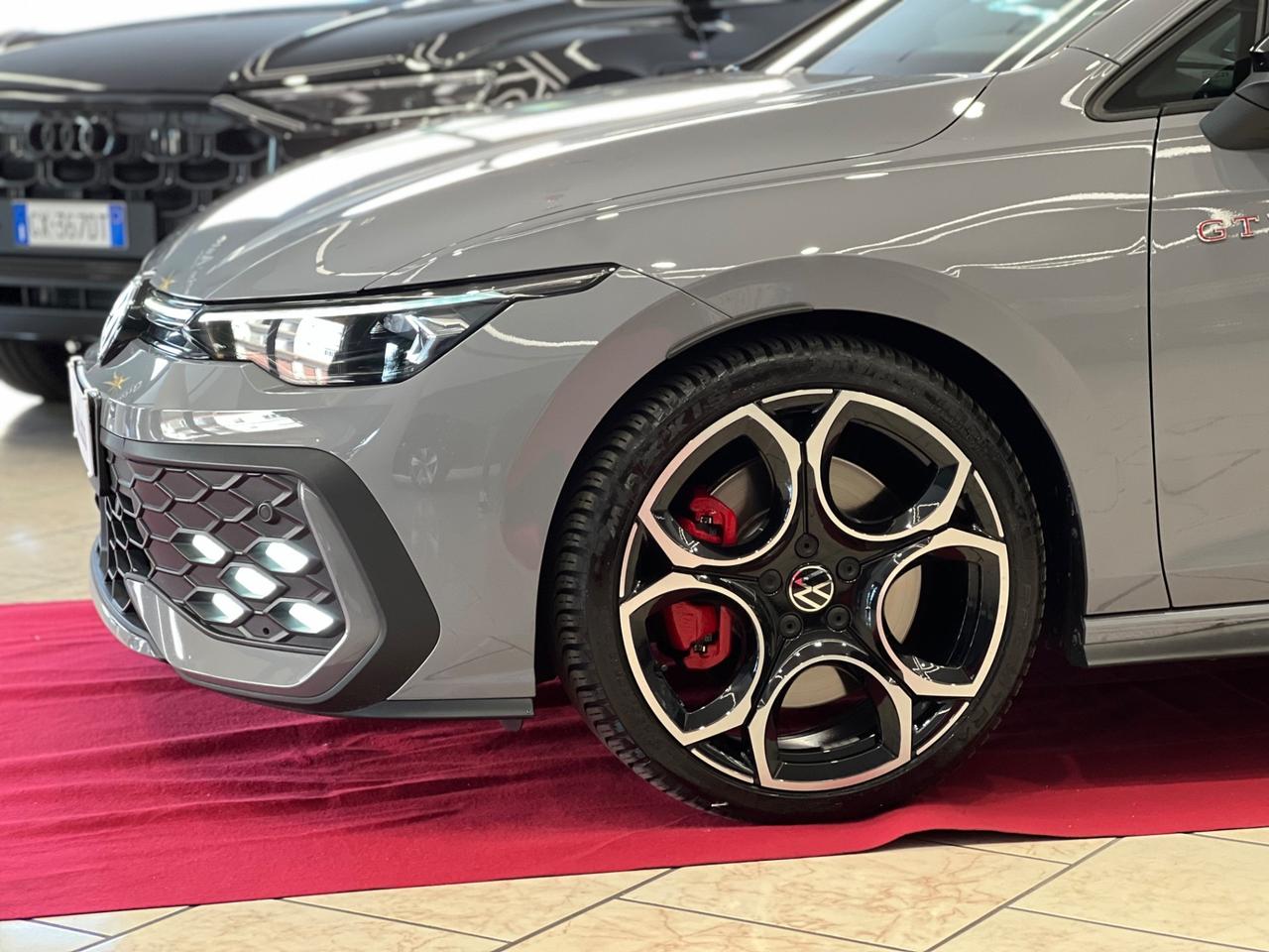 Volkswagen Golf 8.5 GTI 2.0 TSI DSG