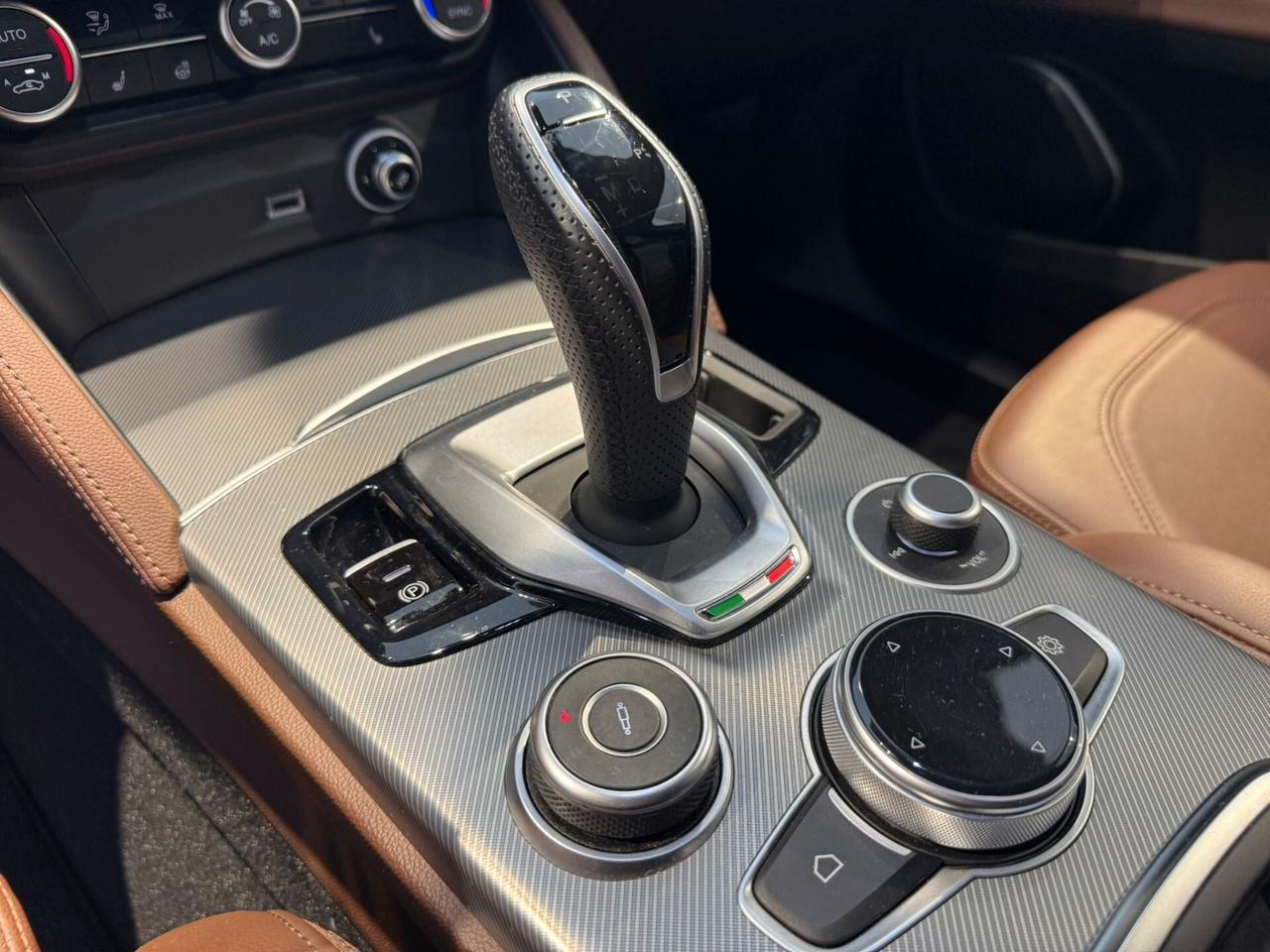 Alfa Romeo Stelvio 2.0 Turbo 280 CV AT8 Q4 Veloce