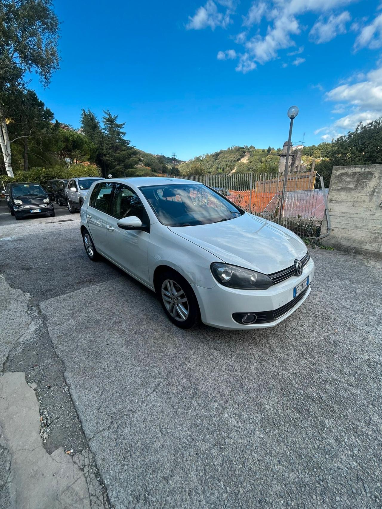 Volkswagen Golf 1.6 TDI DPF 5p. Highline