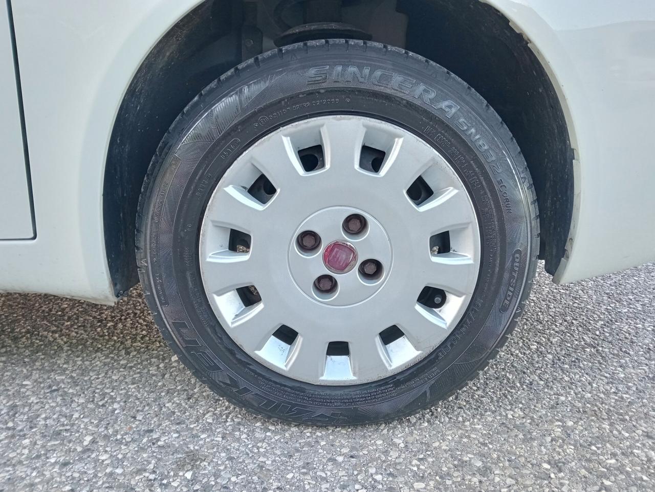 Fiat Punto 1.2 3p. OK NEOPATENTATI