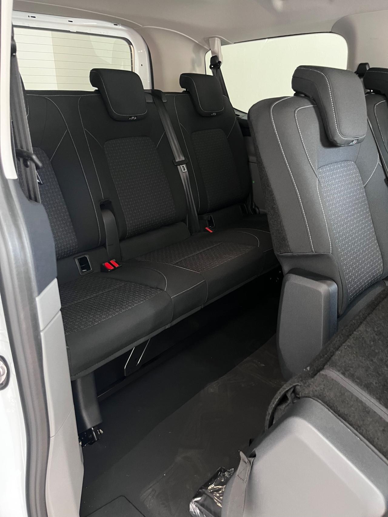 Ford Transit Custom 9 posti